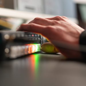 LIVESTREAM